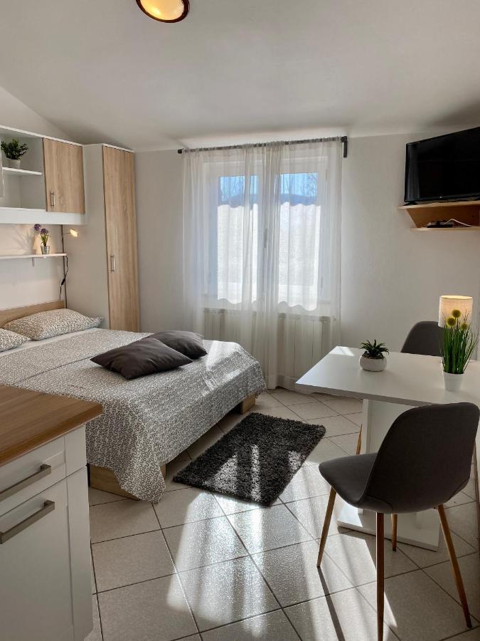 Guest House Renata Plomin Kültér fotó